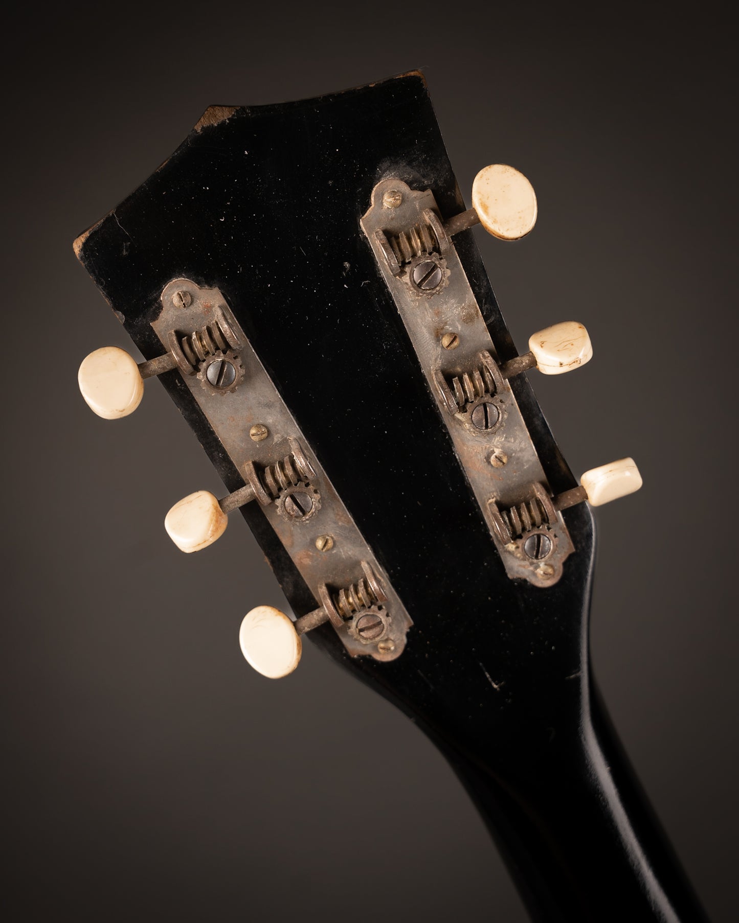 1955 Airline White Diamond